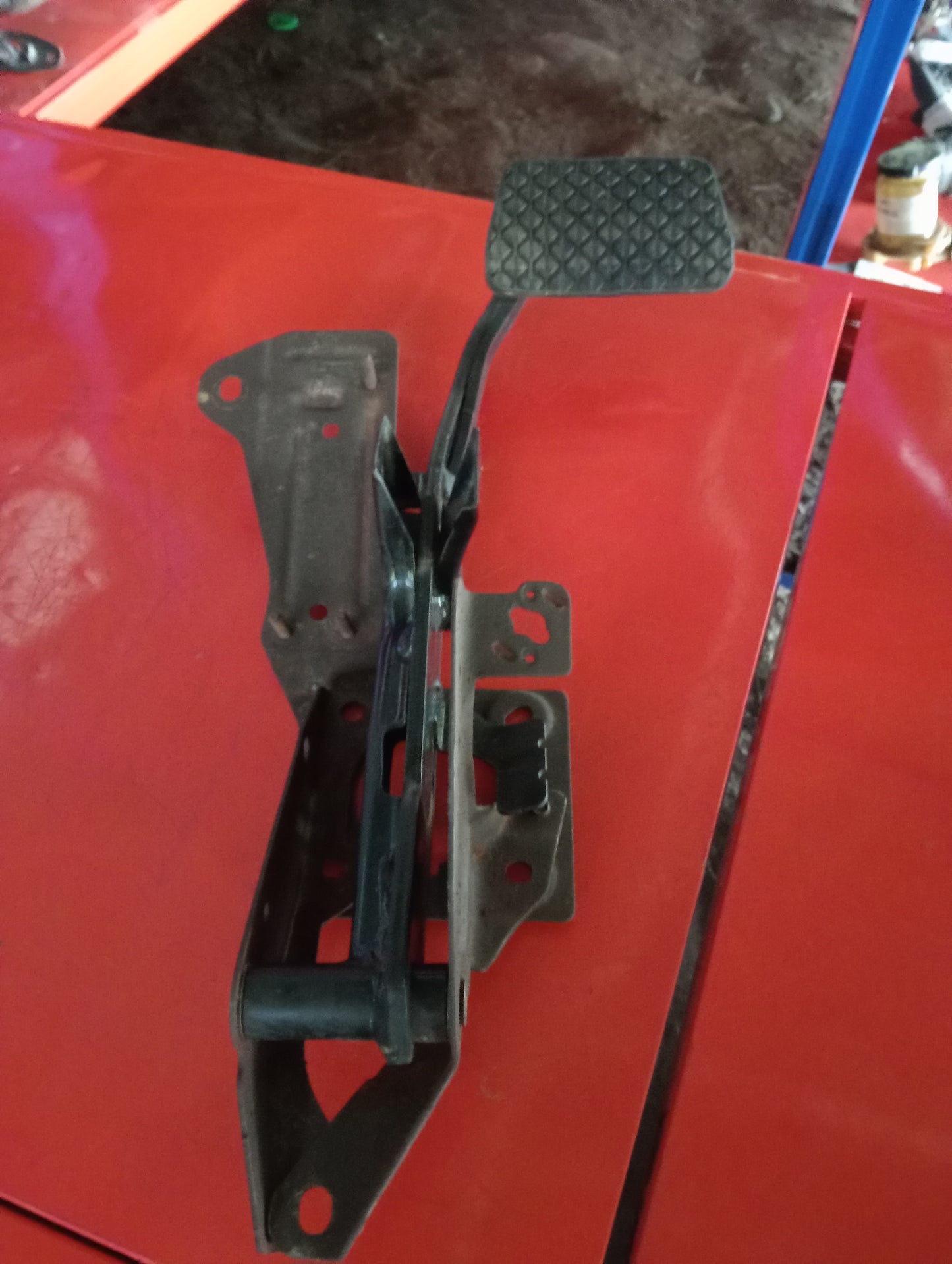 Mazda 3 | Brake Pedal