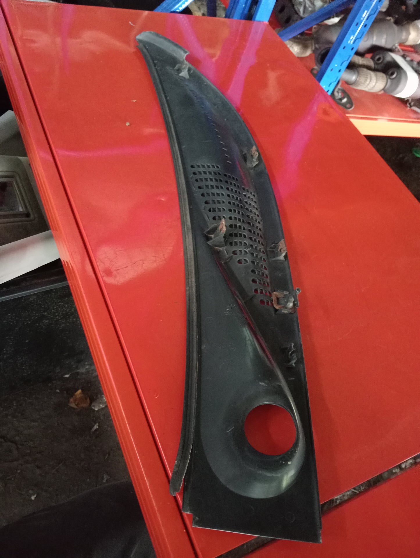Mazda 3 | Cowl Cover Passenger Side