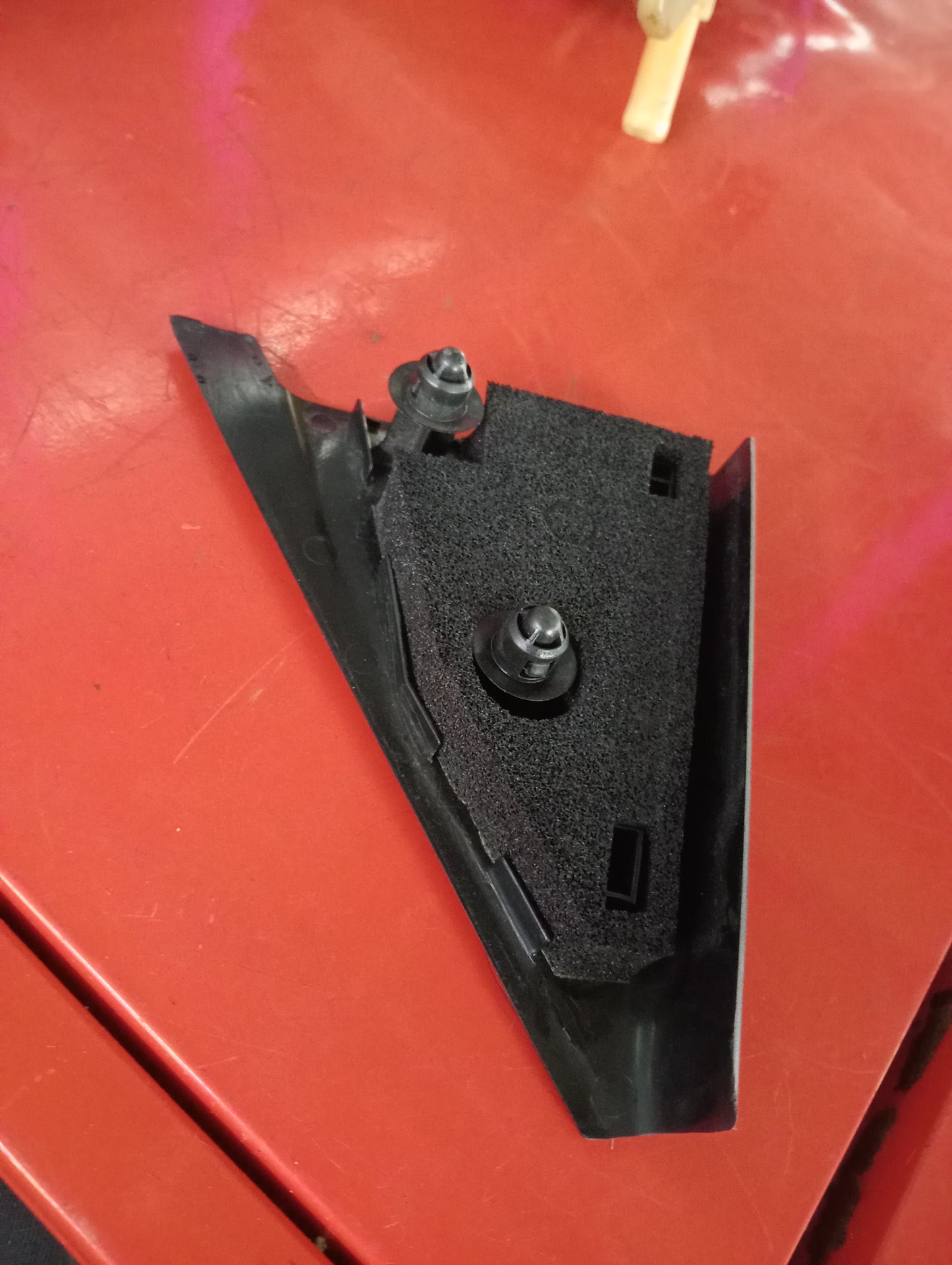 Mazda 3 | Side Pillar