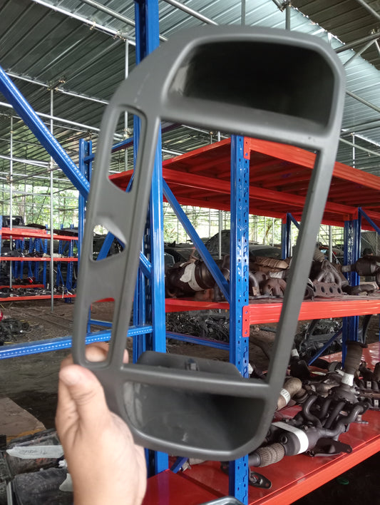 Chevrolet | Spin | Center Frame Cover