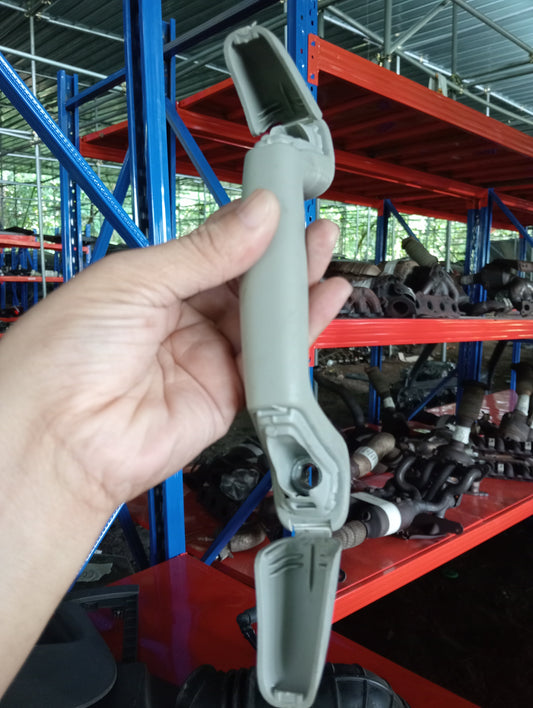 Chevrolet | Spin | Ceiling Handle