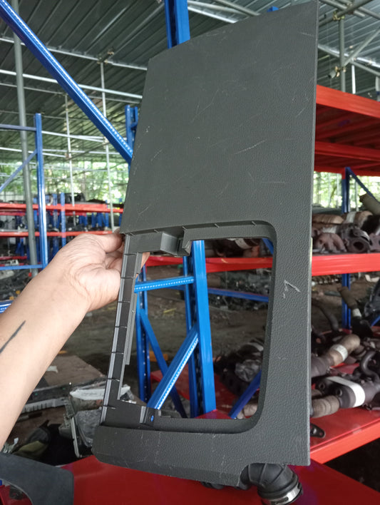 Chevrolet | Spin | Lower Dashboard Cover