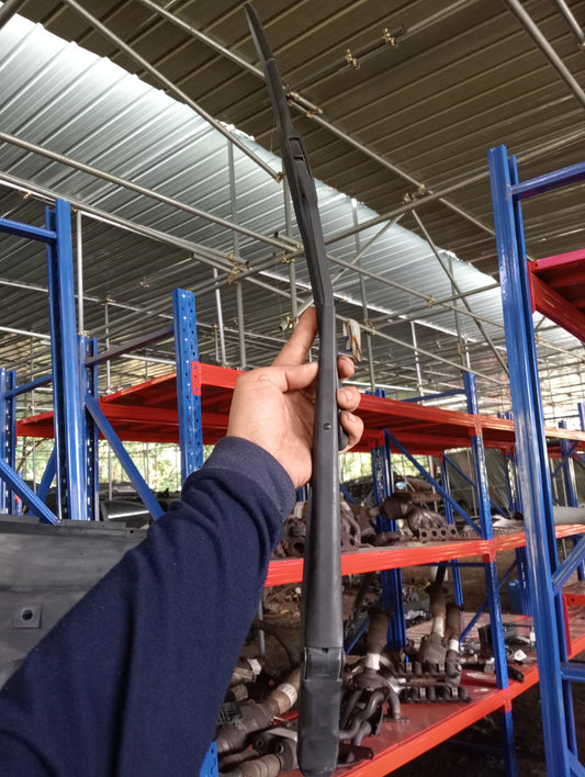 Ford Explorer | Eddie Bauer | Maroon | wiper arm 1pcs