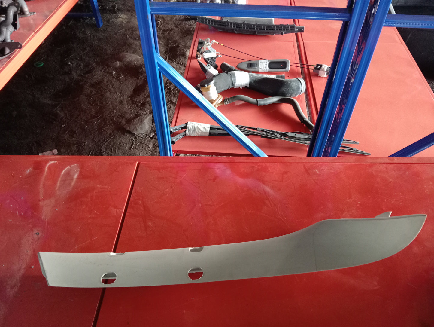 Ford Explorer | Eddie Bauer | Maroon | front passenger side inner windshield A pillar