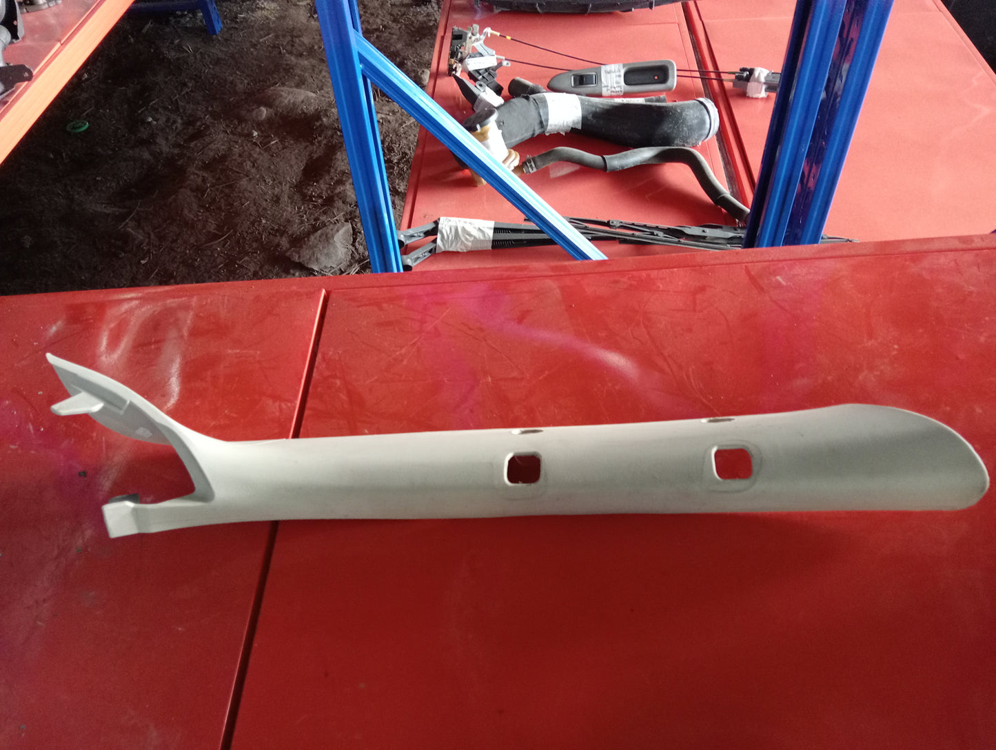 Ford Explorer | Eddie Bauer | Maroon | front passenger side inner windshield A pillar