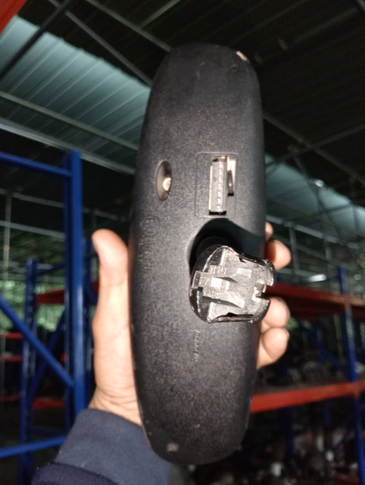 Ford Explorer | Eddie Bauer | Maroon | Mirror view