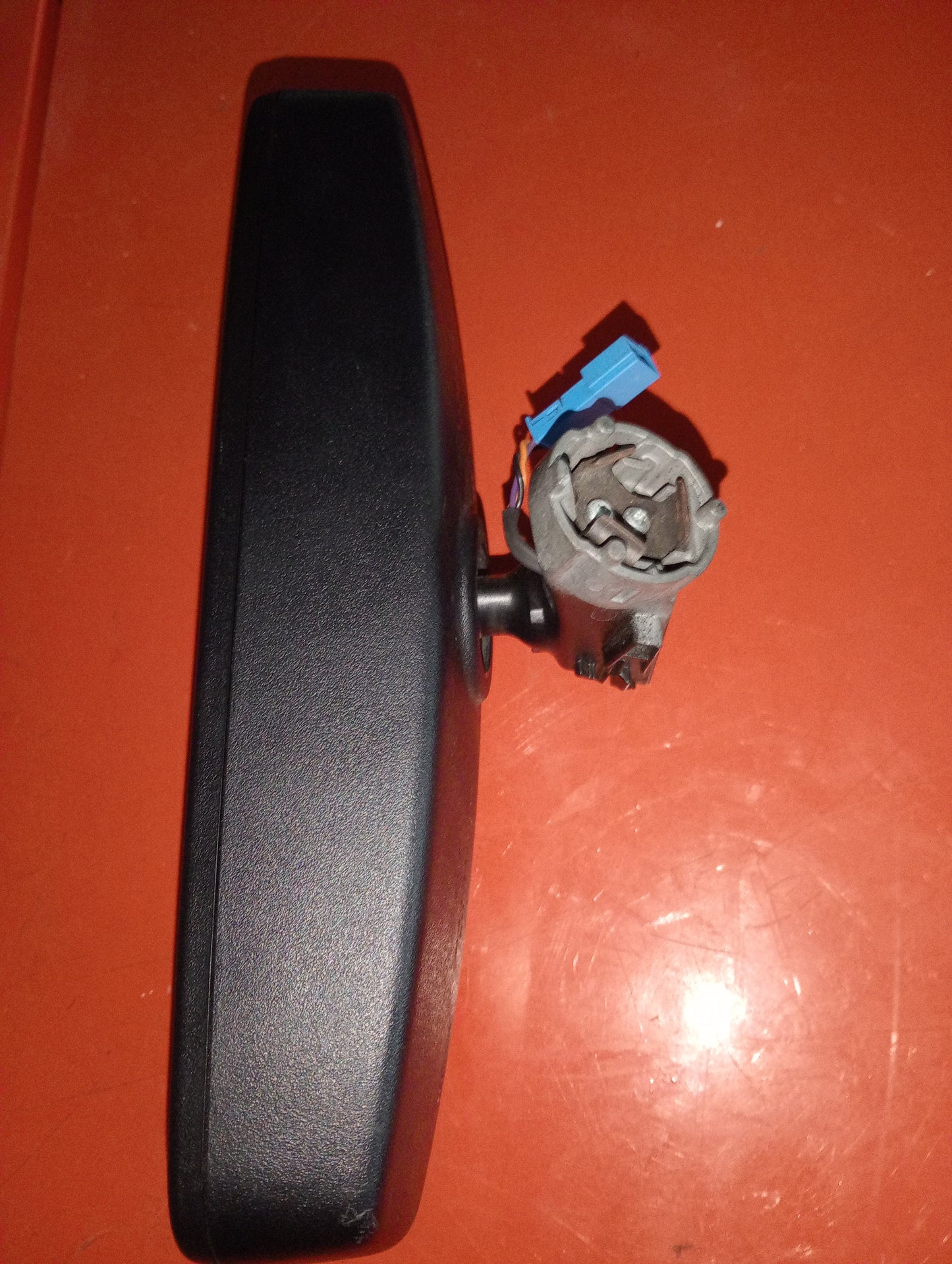 Ford Focus Red/Rear View Mirror