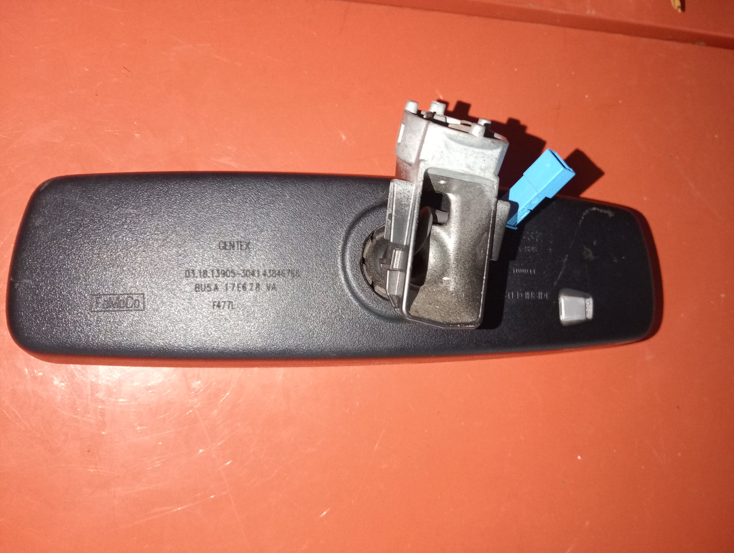 Ford Focus Red/Rear View Mirror