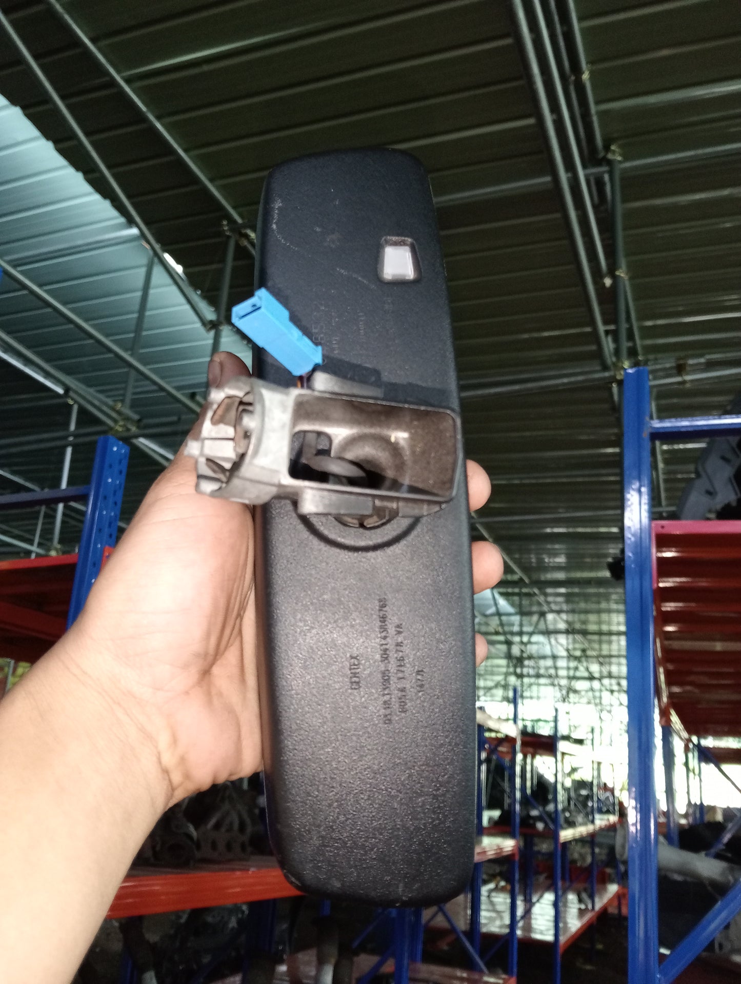 Ford Focus Red/Rear View Mirror