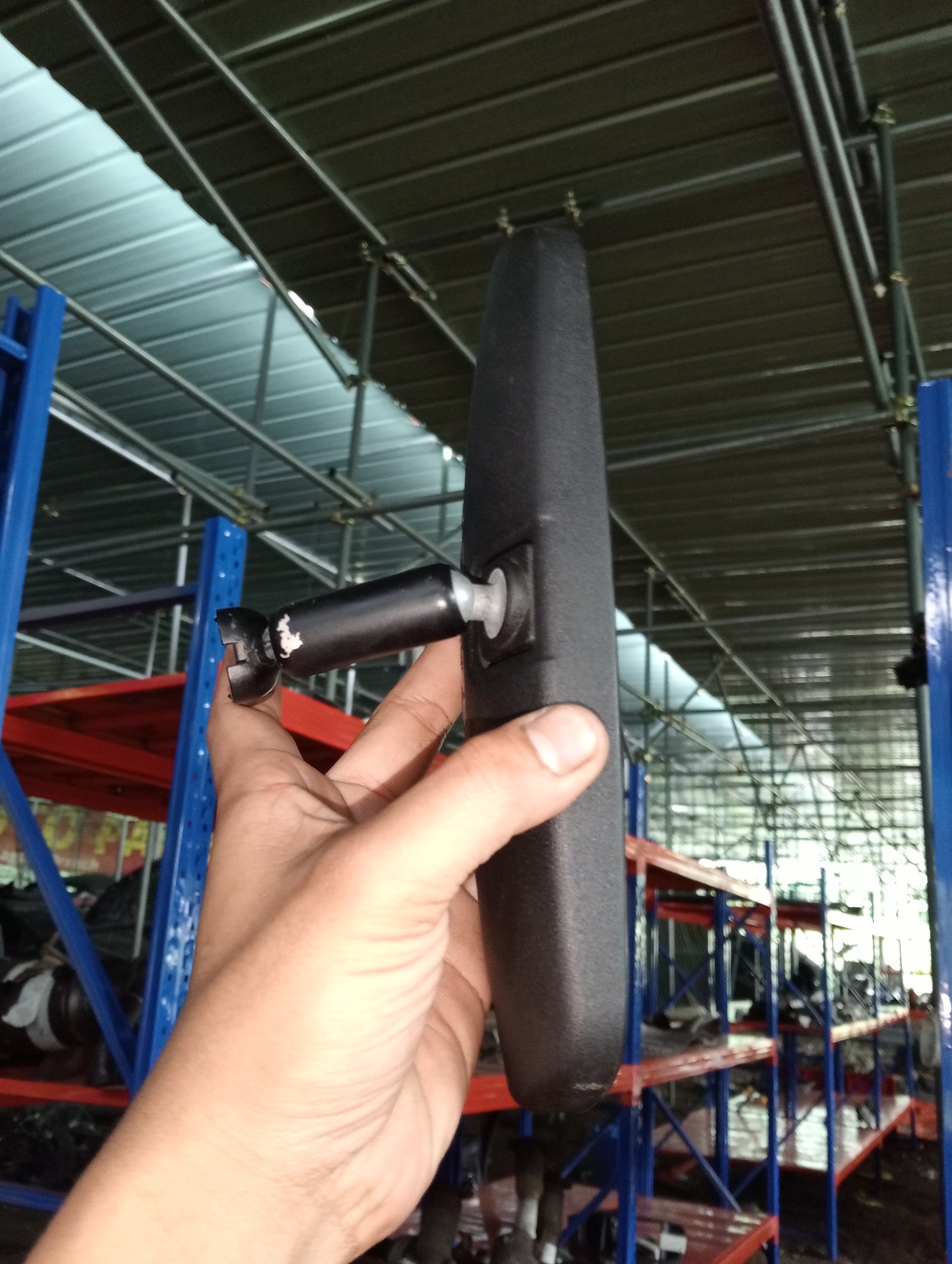 Escape 2.3/ Rear View Mirror