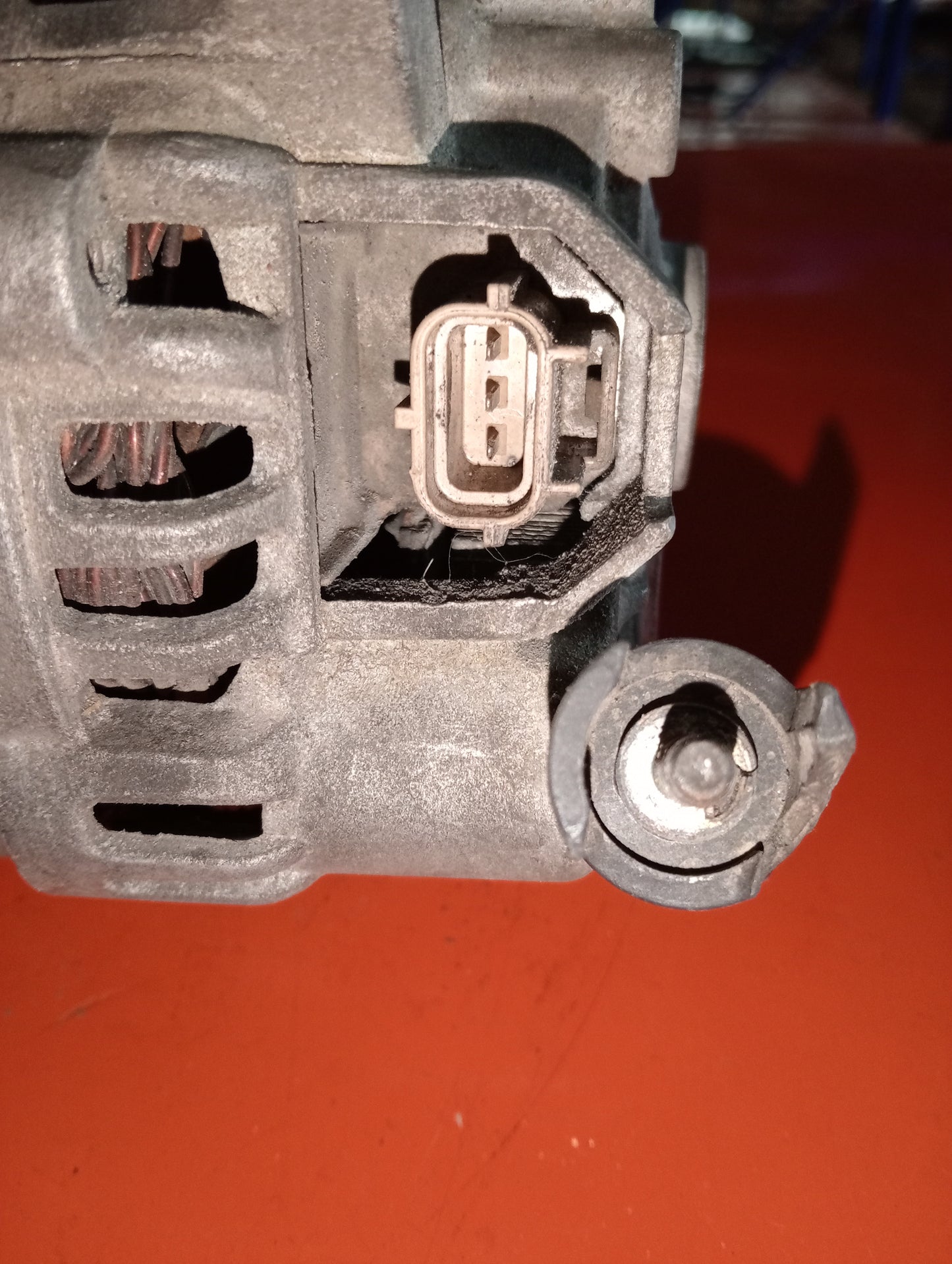Escape 2.0/ Alternator