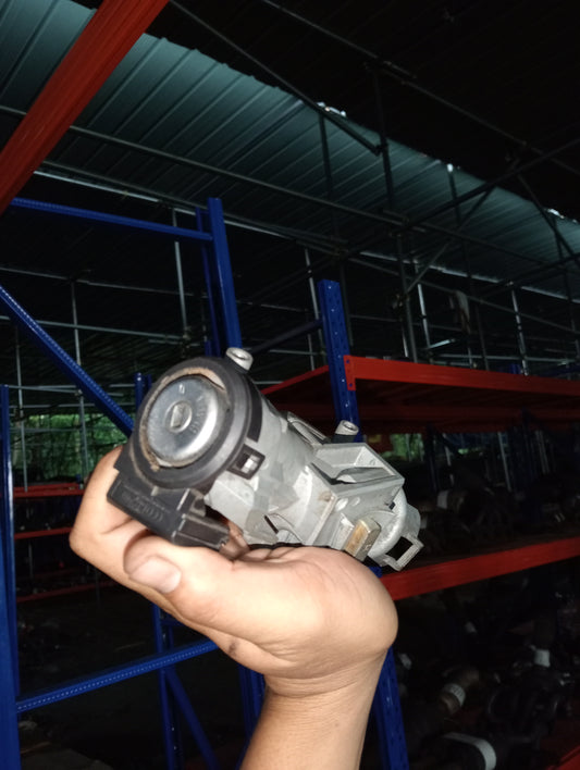 Ford Focus/ Ignition Switch No Key