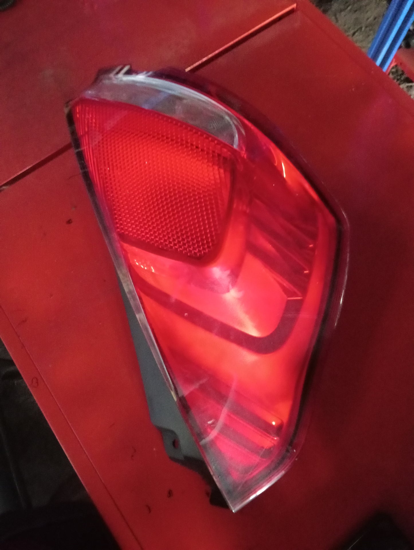 Ford | Fiesta 1.6 | Hatchback | Tail light