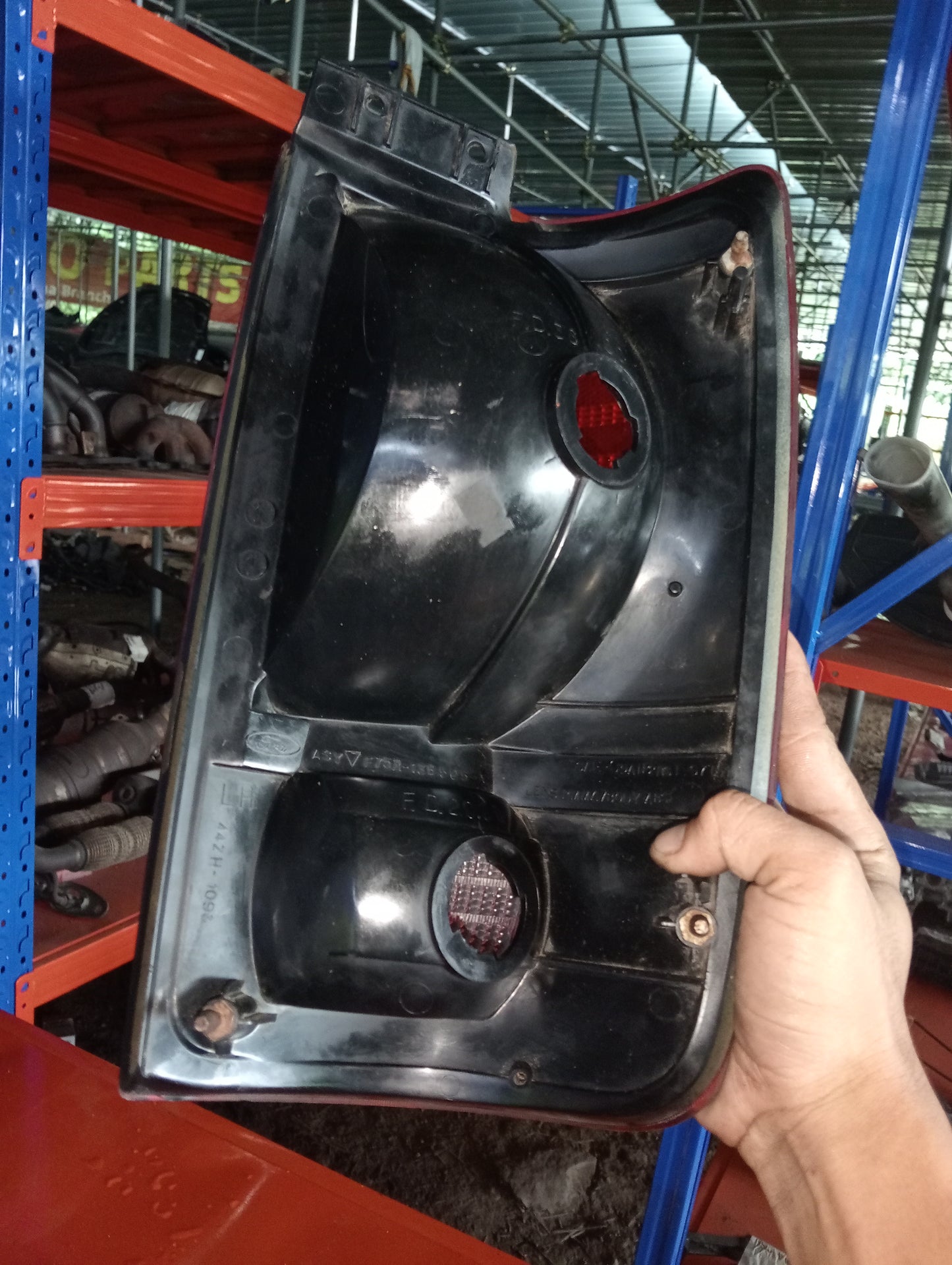 Expedition gen 1 | Tail light | Driver side