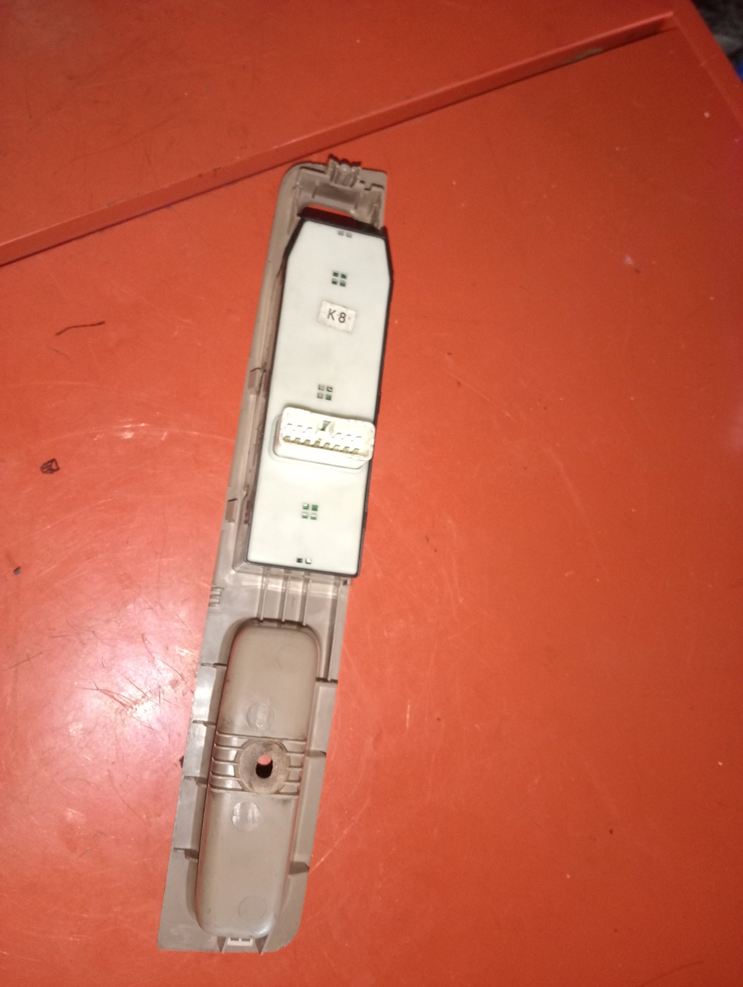 Optra 1.6 | Main switch |