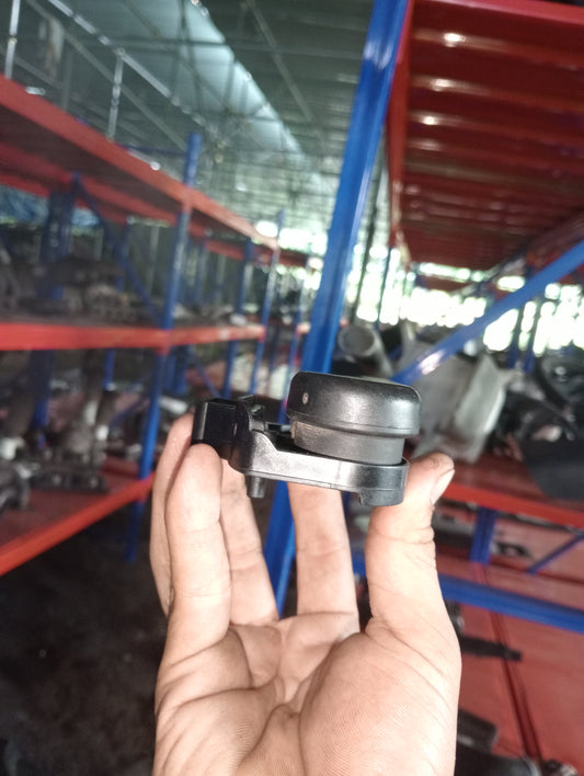 Ford | Explorer | Hood Opener |