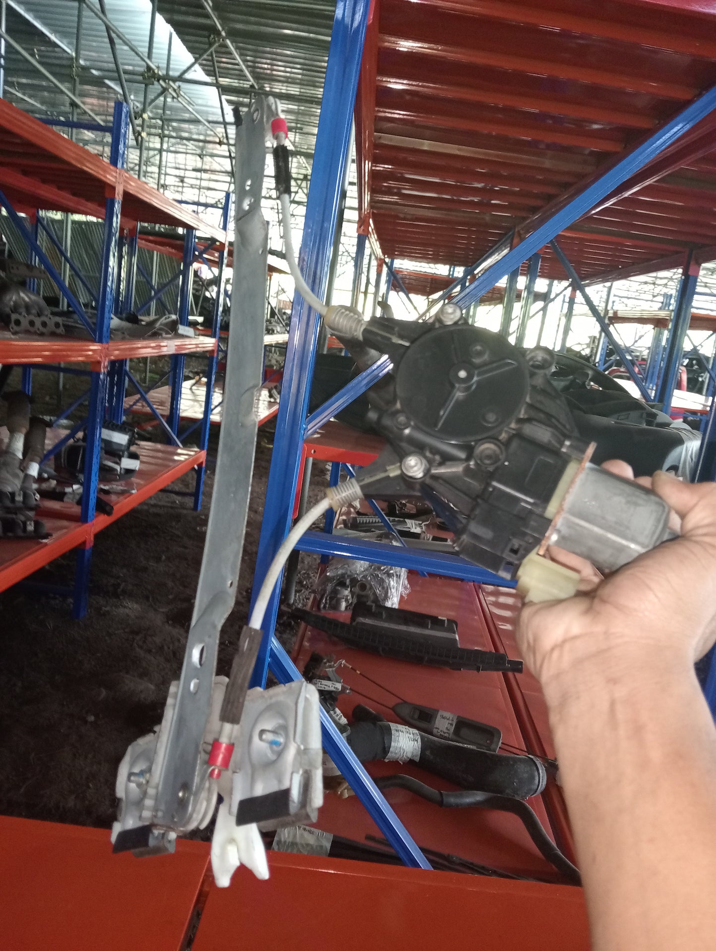 Fiesta | Front | Pasennger | Side | Power Window Mechanisim |
