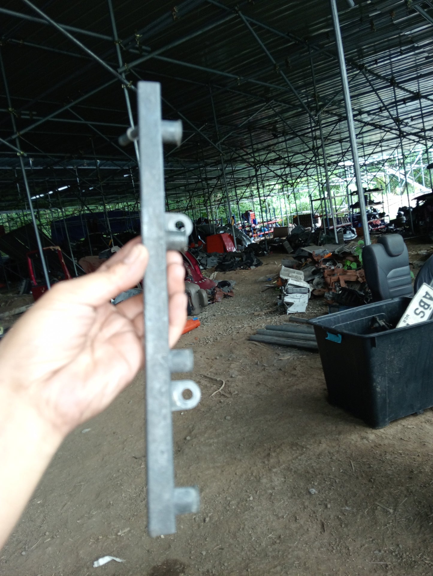 Optra 1.6 Fuel Rail