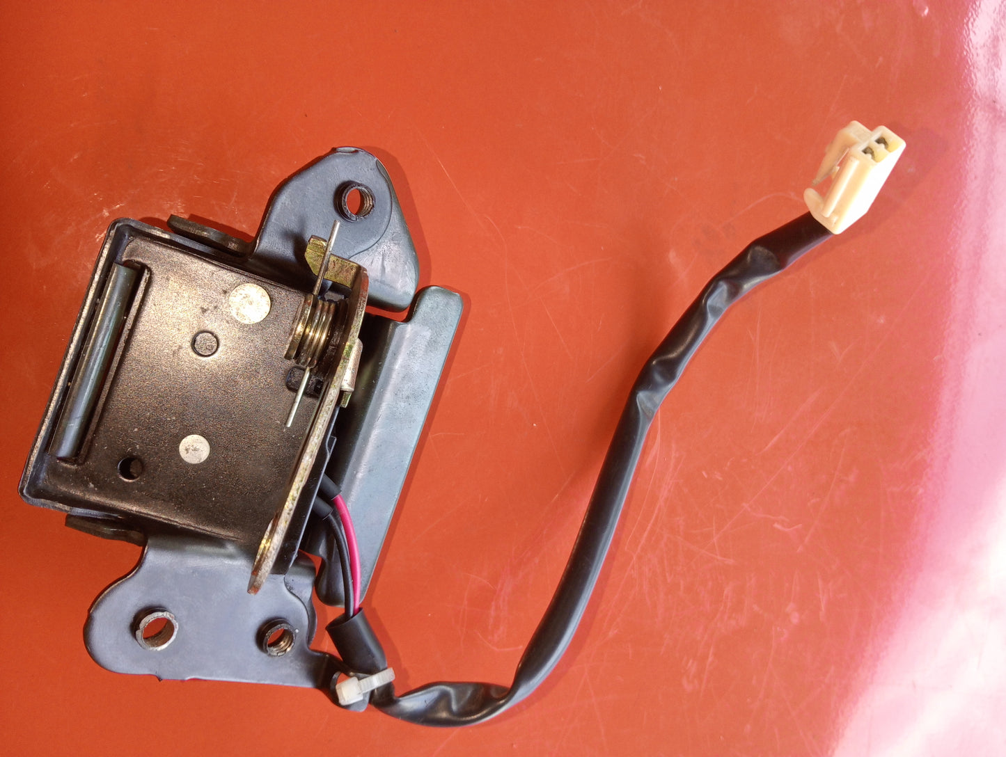 Escape 2.0 Trunk Lock