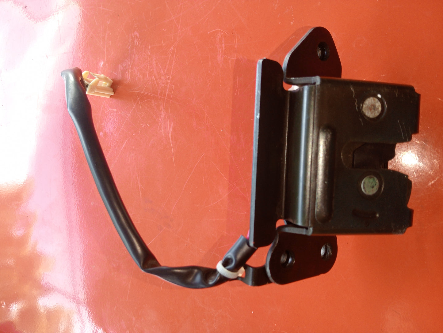 Escape 2.0 Trunk Lock