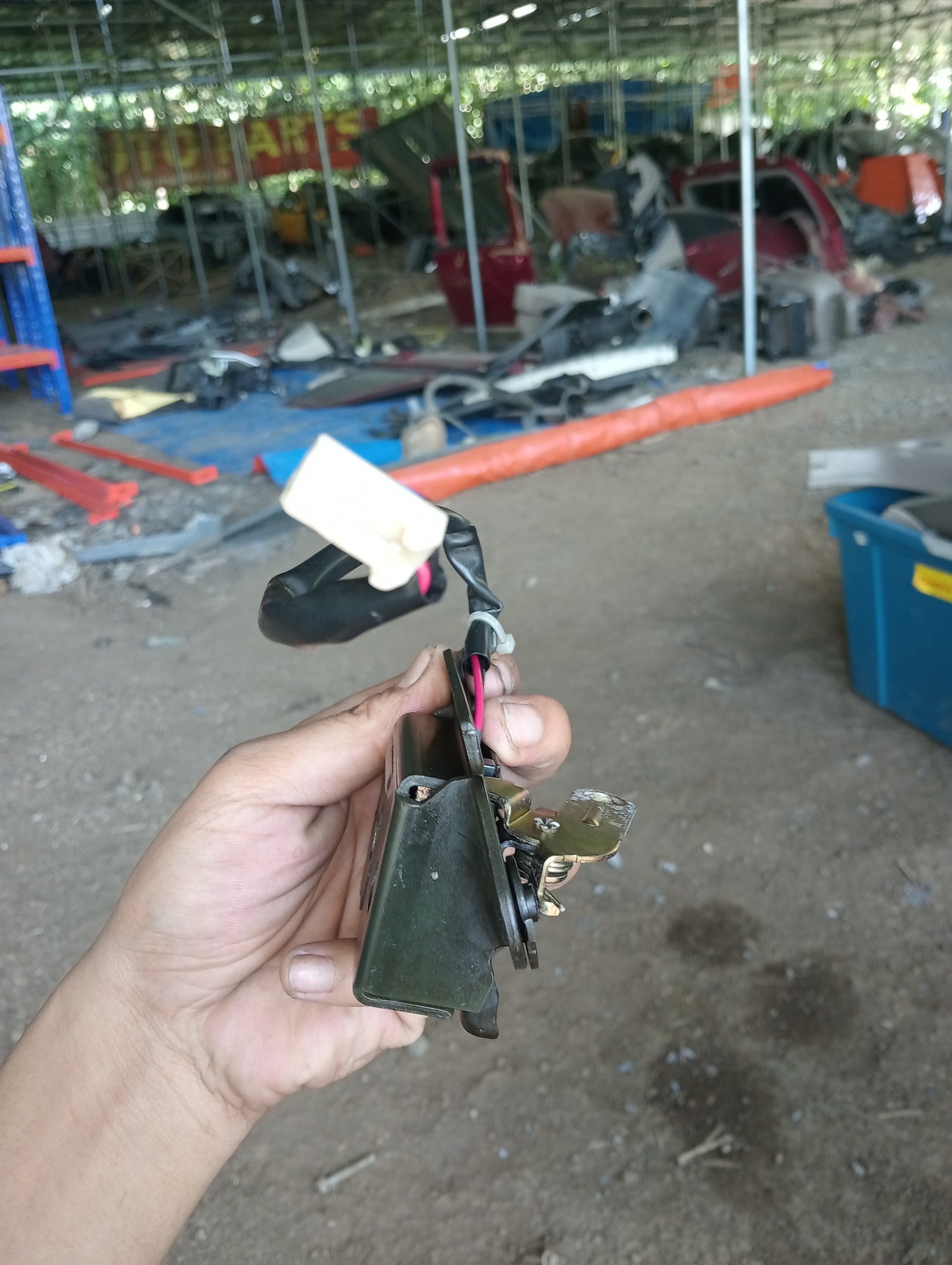 Escape 2.0 Trunk Lock