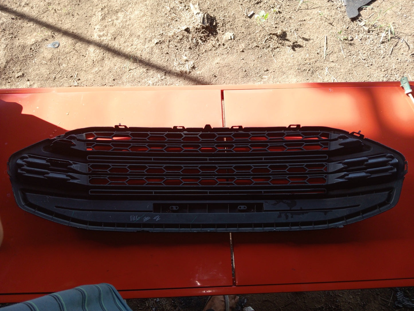Optra 1.6 Front Grill
