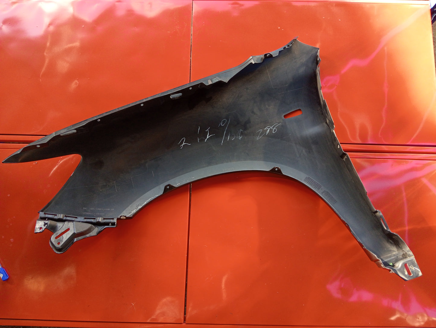 ASX/GLS Fender Front Passenger