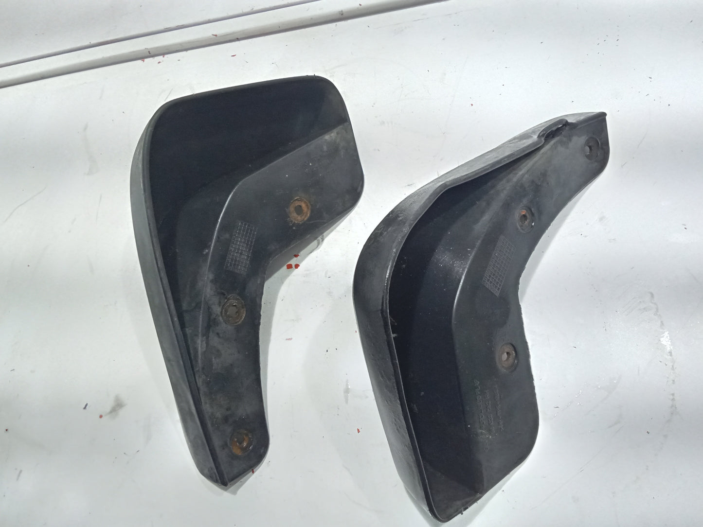 Chevrolet Captiva Mud Guard L&R GENUINE ORIGINAL SURPLUS