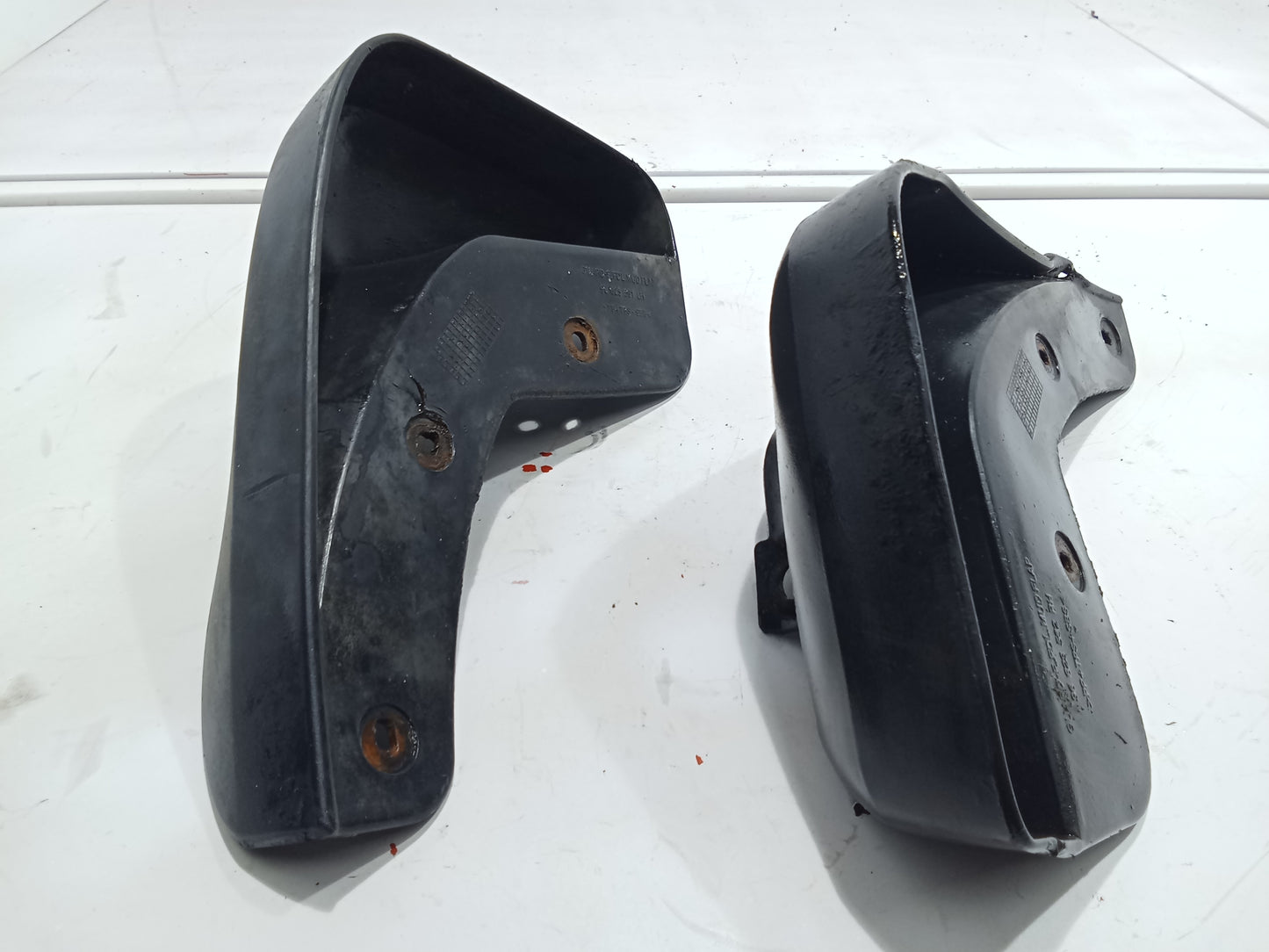 Chevrolet Captiva Mud Guard L&R GENUINE ORIGINAL SURPLUS