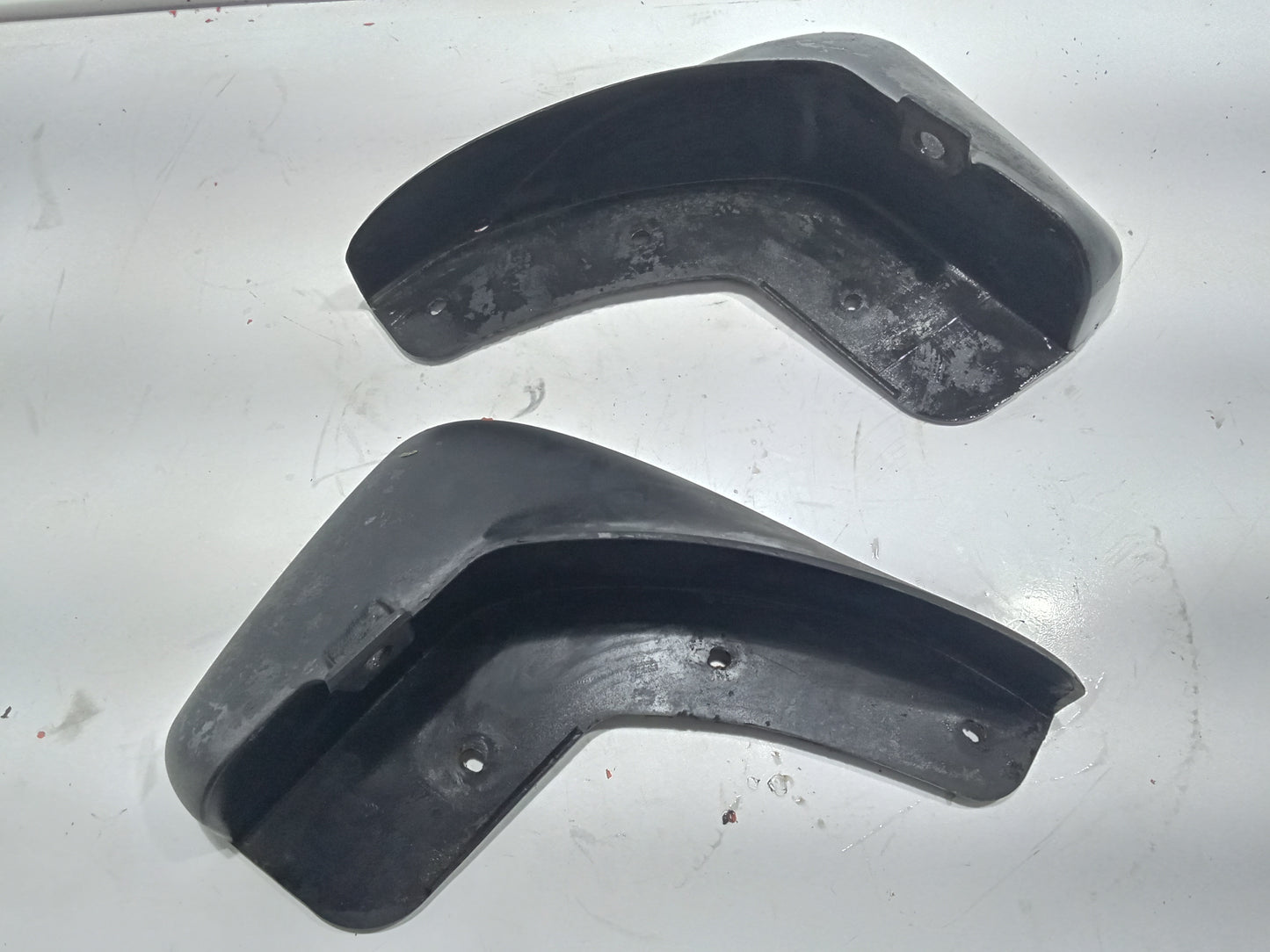 Chevrolet Captiva Mud Guard L&R GENUINE ORIGINAL SURPLUS