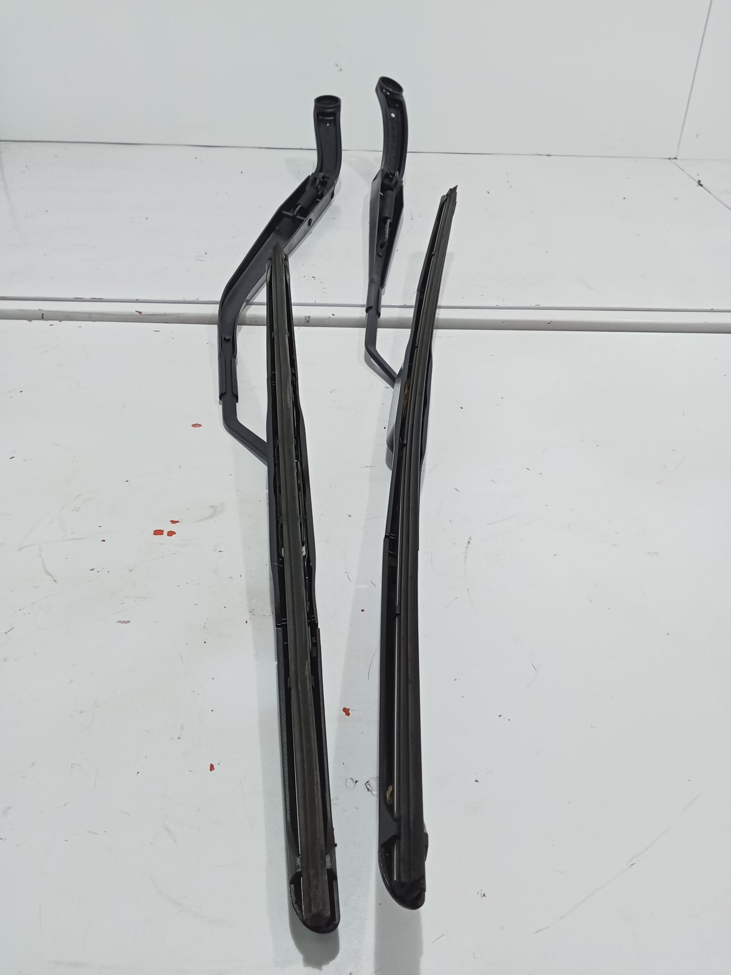 Chevrolet Captiva Wiper Arm L&R GENUINE ORIGINAL SURPLUS