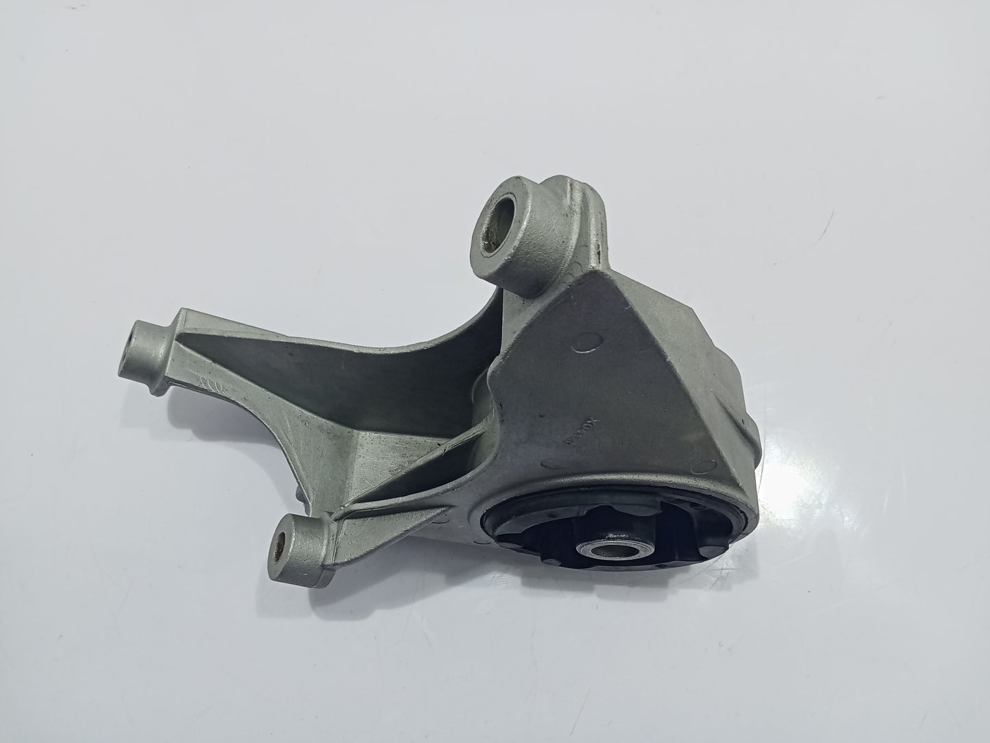 Chevrolet Captiva Gas Engine Support GENUINE ORIGINAL SURPLUS
