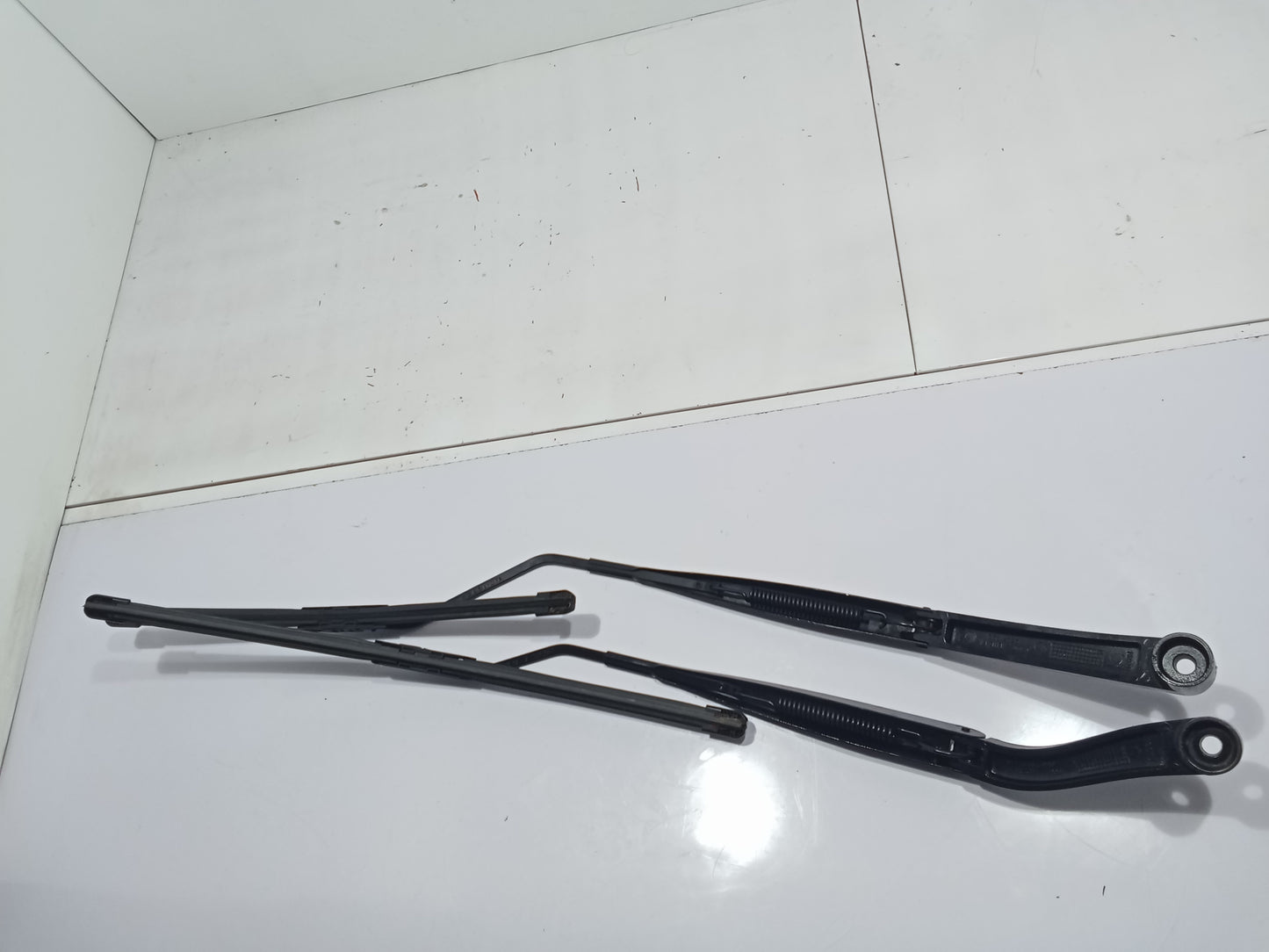 Chevrolet Cruze 2012 Wiper Arm Left & Right GENUINE ORIGINAL SURPLUS