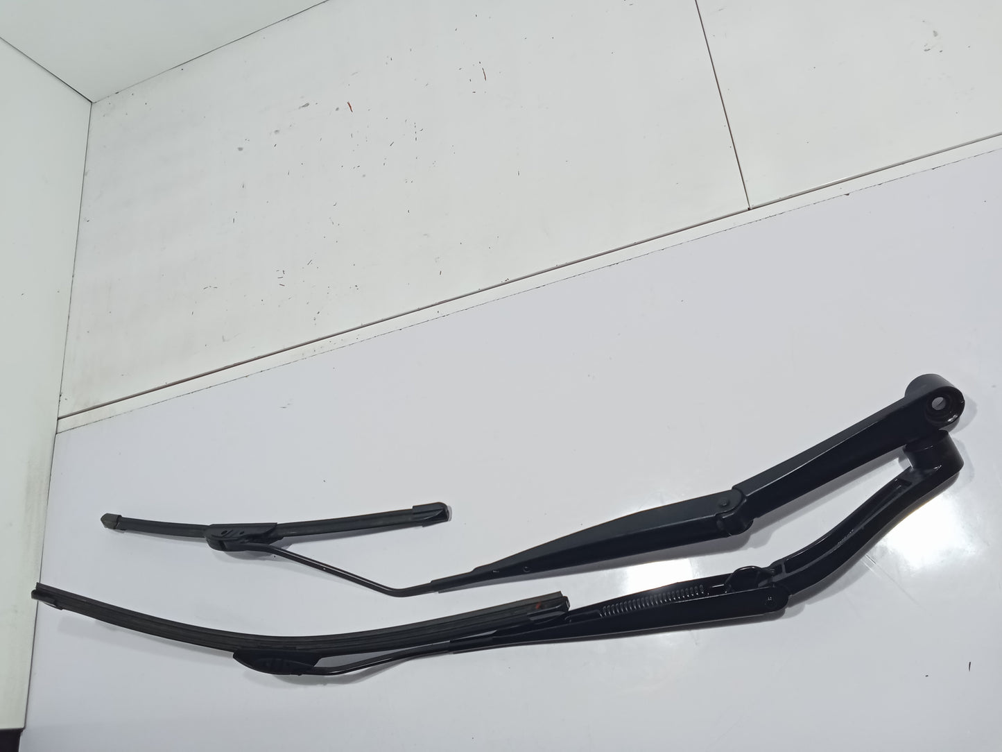 Chevrolet Cruze 2012 Wiper Arm Left & Right GENUINE ORIGINAL SURPLUS