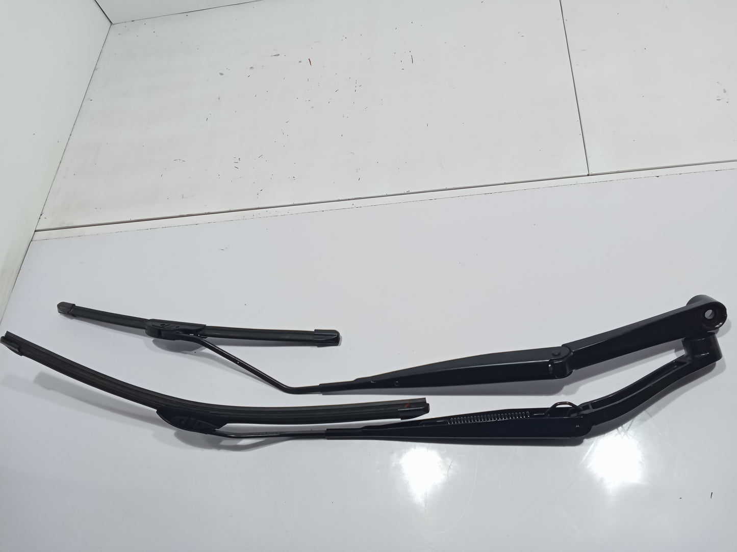 Chevrolet Cruze 2012 Wiper Arm Left & Right GENUINE ORIGINAL SURPLUS