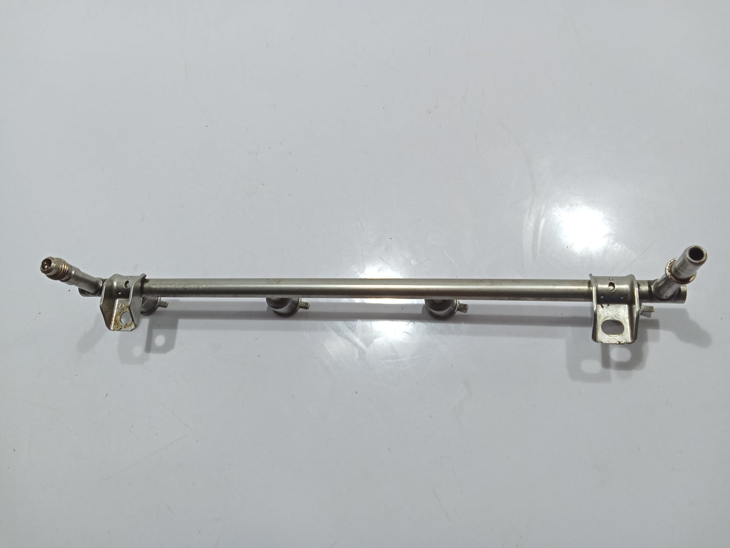 Chevrolet Cruze 2012 Fuel Rail GENUINE ORIGINAL SURPLUS