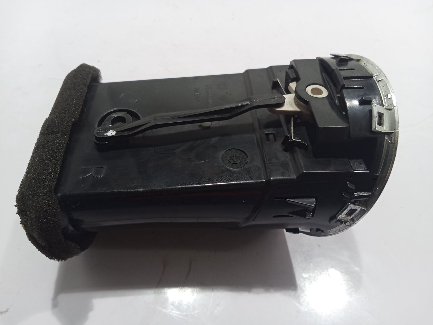 Chevrolet Cruze 2012 AC Vent Passenger Side GENUINE ORIGINAL SURPLUS