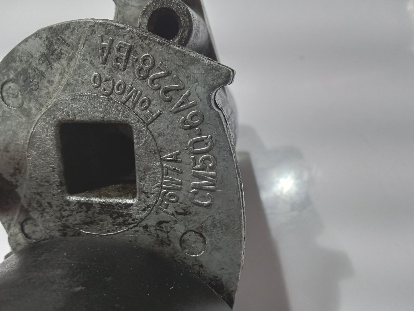 Ford Fiesta 1.5 Tensioner GENUINE ORIGINAL SURPLUS