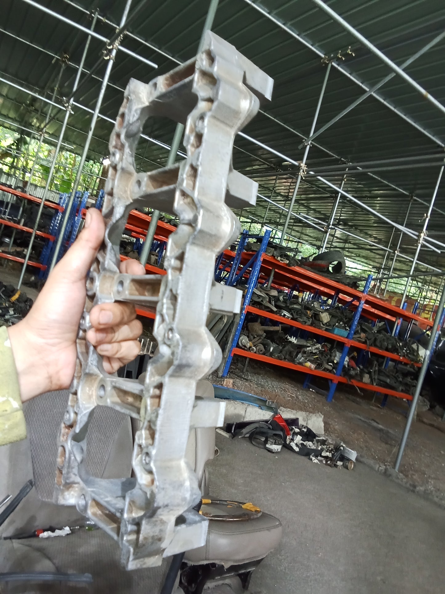 Ford Fiesta 1.5 2015 Crankshaft Holder GENUINE ORIGINAL SURPLUS