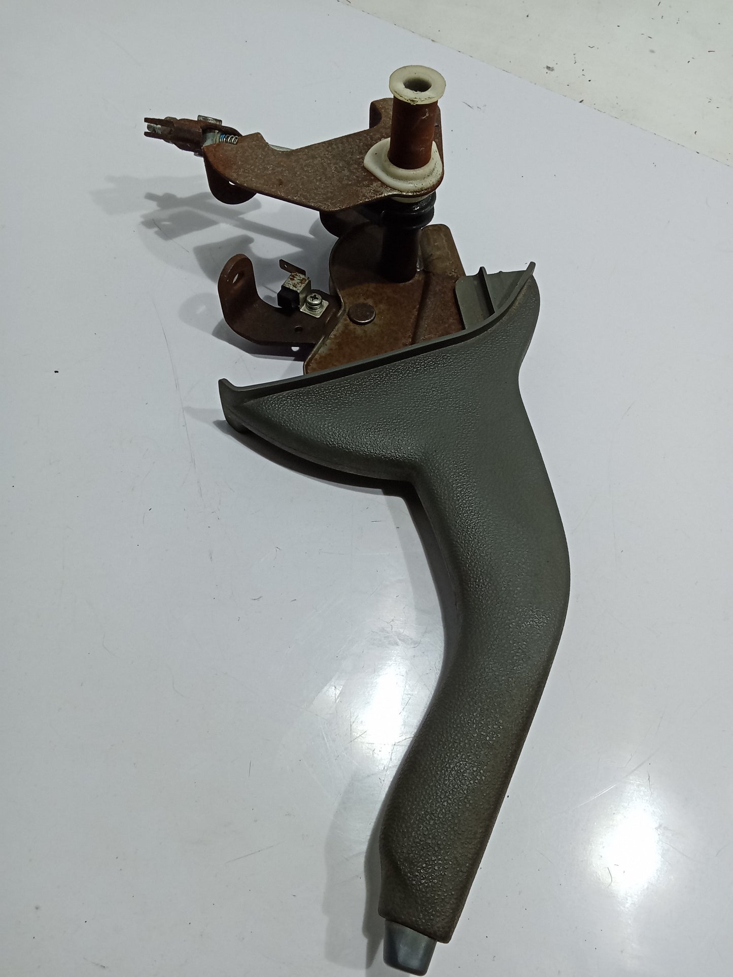 Kia Rio Hand Brake GENUINE ORIGINAL SURPLUS