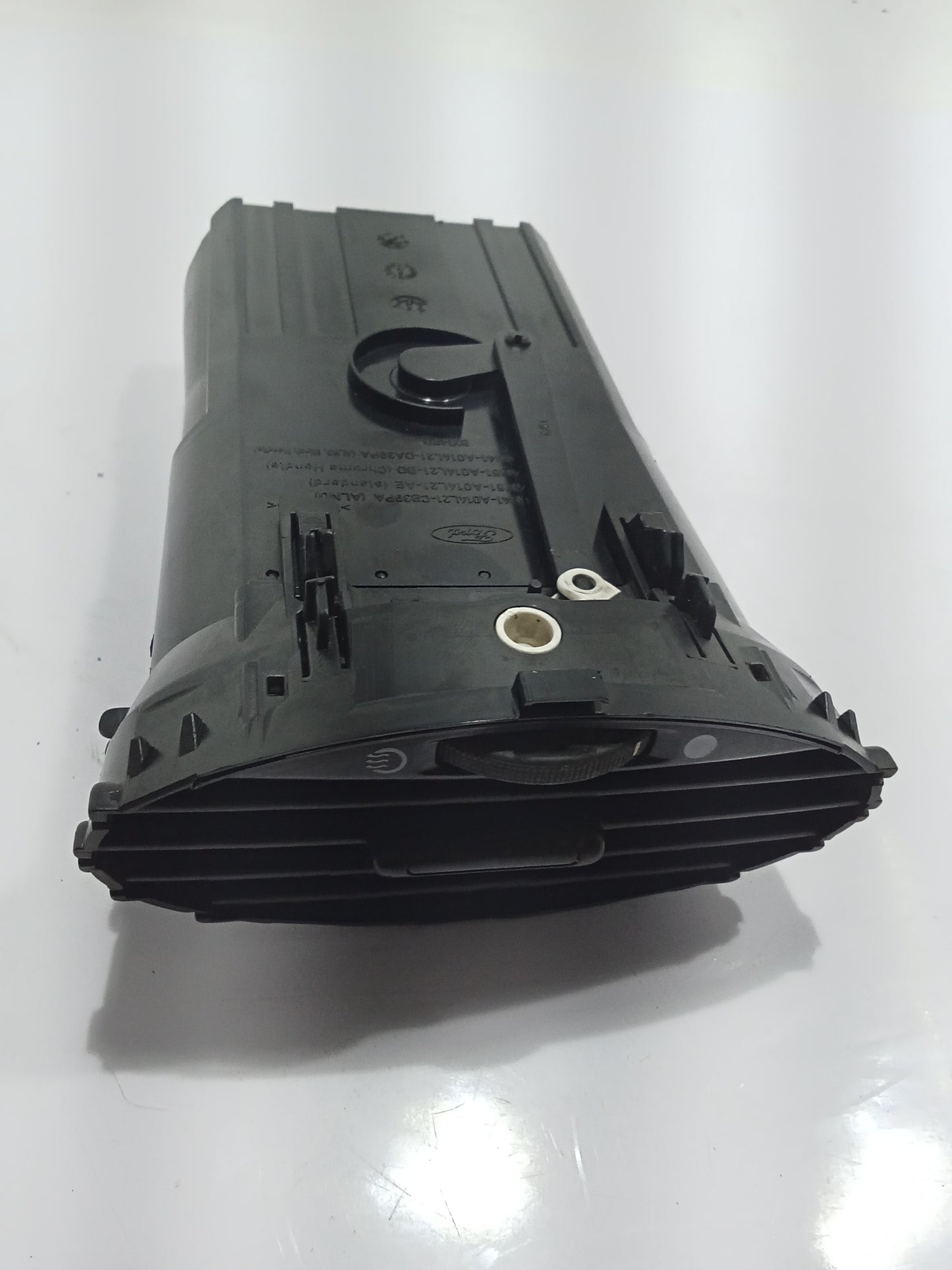 Ford Focus 2.0 2007 - 2014 AC Louver GENUINE ORIGINAL SURPLUS