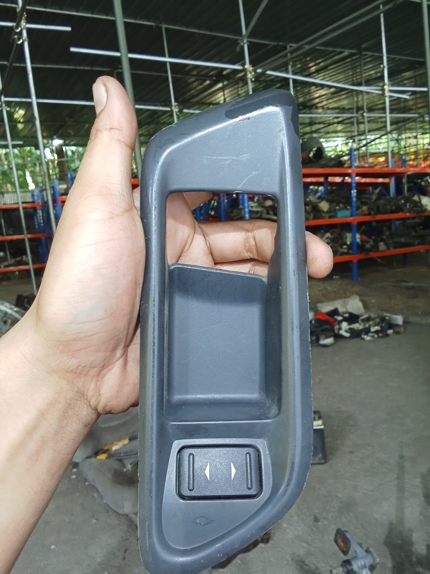 Ford Focus 2.0 2007 - 2014 Rear Passenger Side Window Switch With Cover GENUINE ORIGINAL SURPLUS