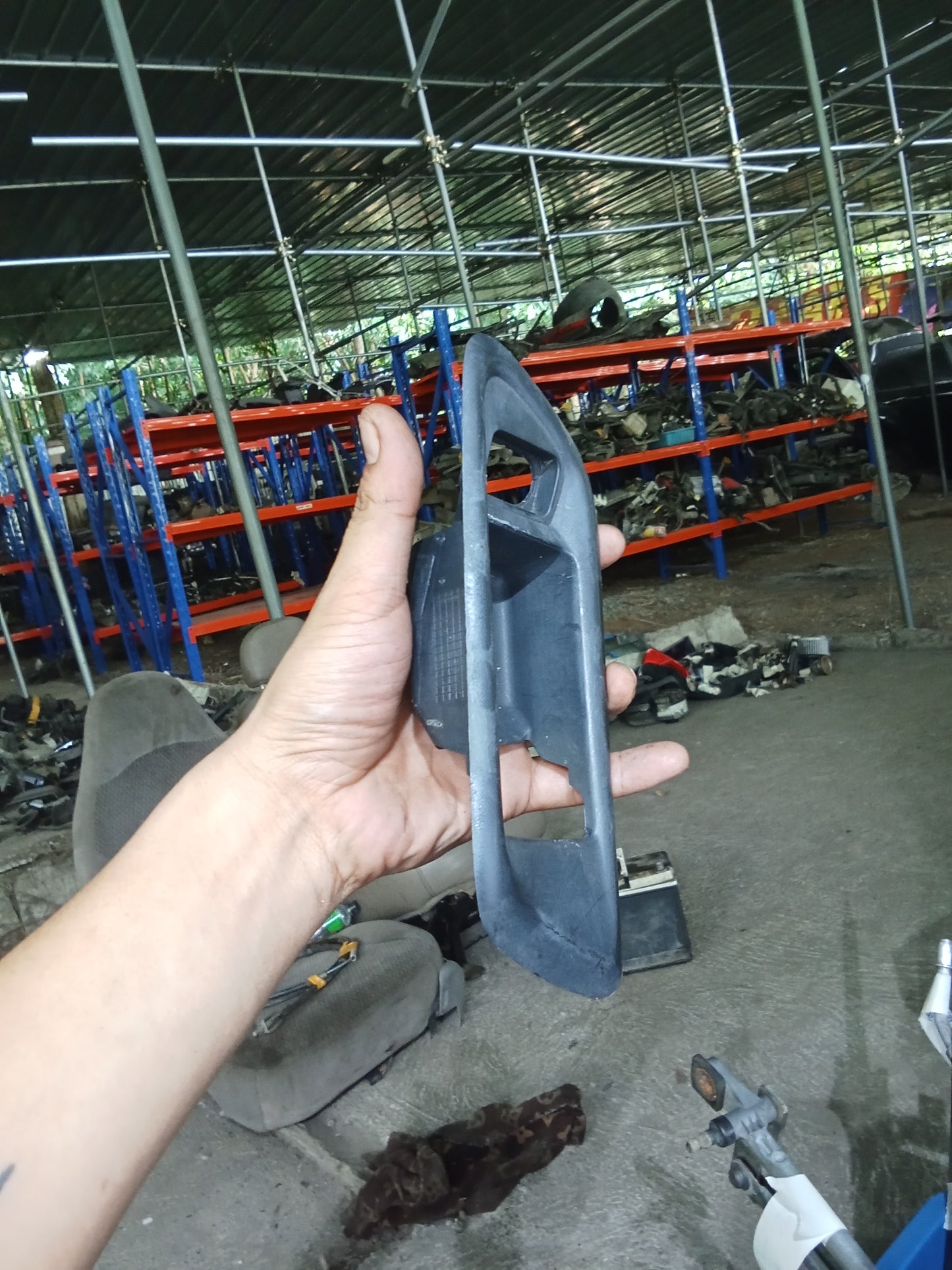 Ford Focus 2.0 2007 - 2014 Rear Driver Side Window Switch Cover GENUINE ORIGINAL SURPLUS