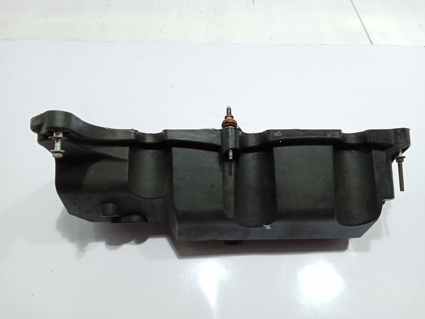 Ford Explorer 2005 Eddie Bauer Valve Cover GENUINE ORIGINAL SURPLUS