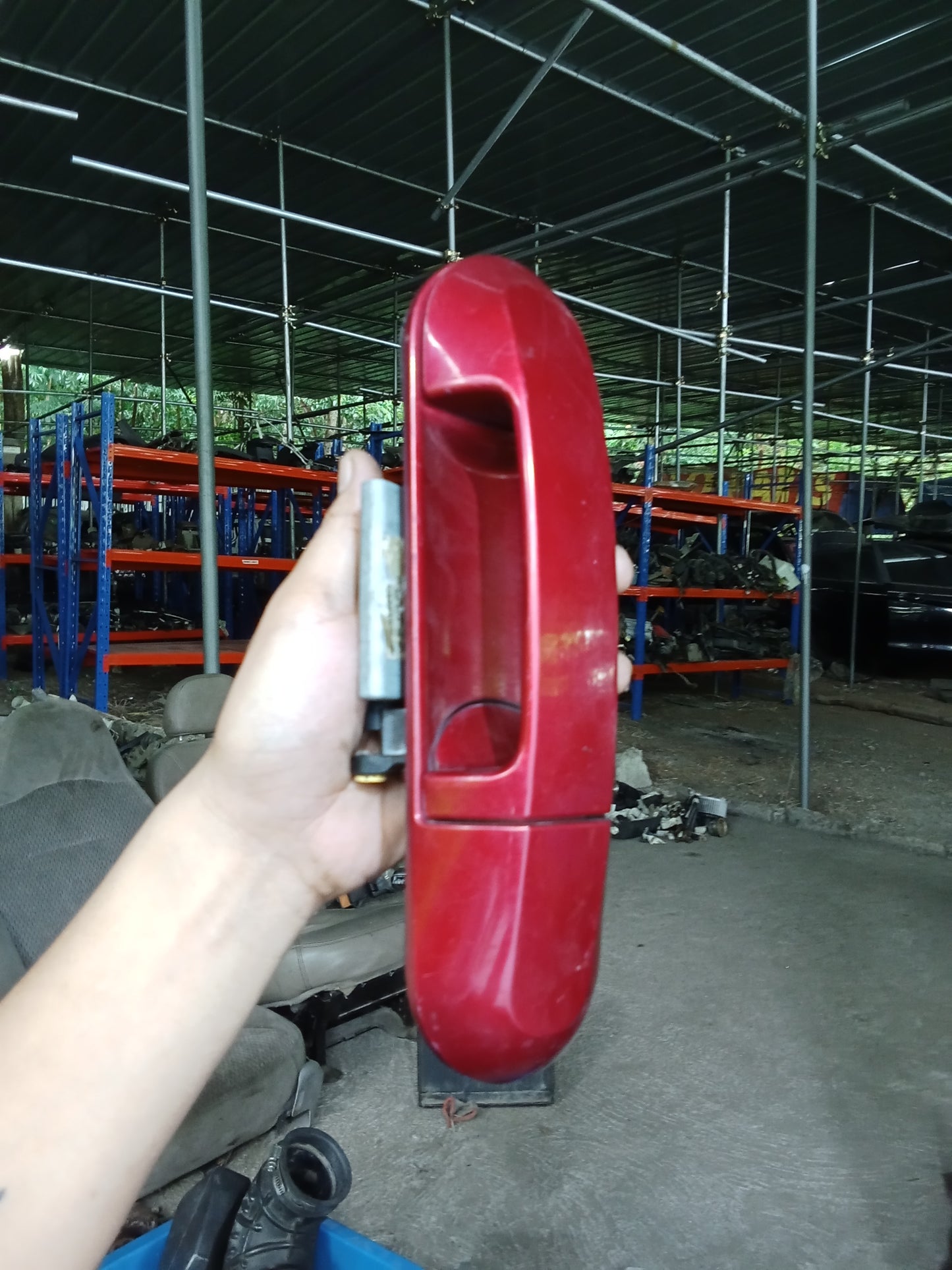 Ford Explorer 2005 Eddie Bauer Rear Passenger Side Outer Door Handle GENUINE ORIGINAL SURPLUS
