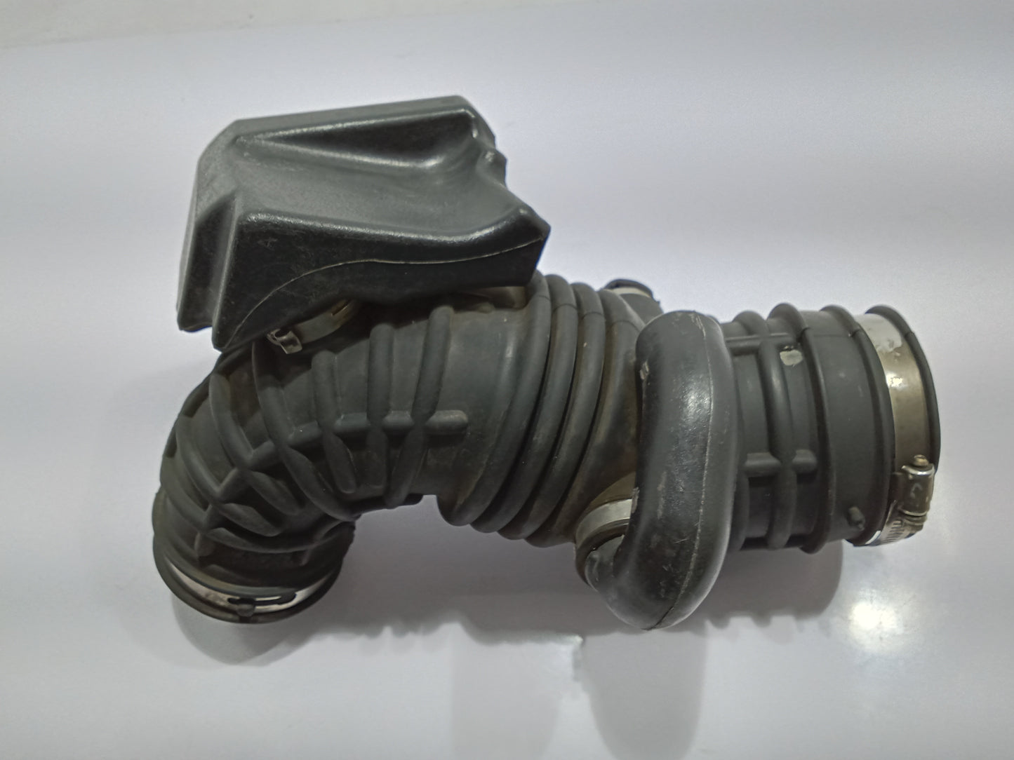 Ford Explorer 2005 Eddie Bauer Air Intake Hose GENUINE ORIGINAL SURPLUS