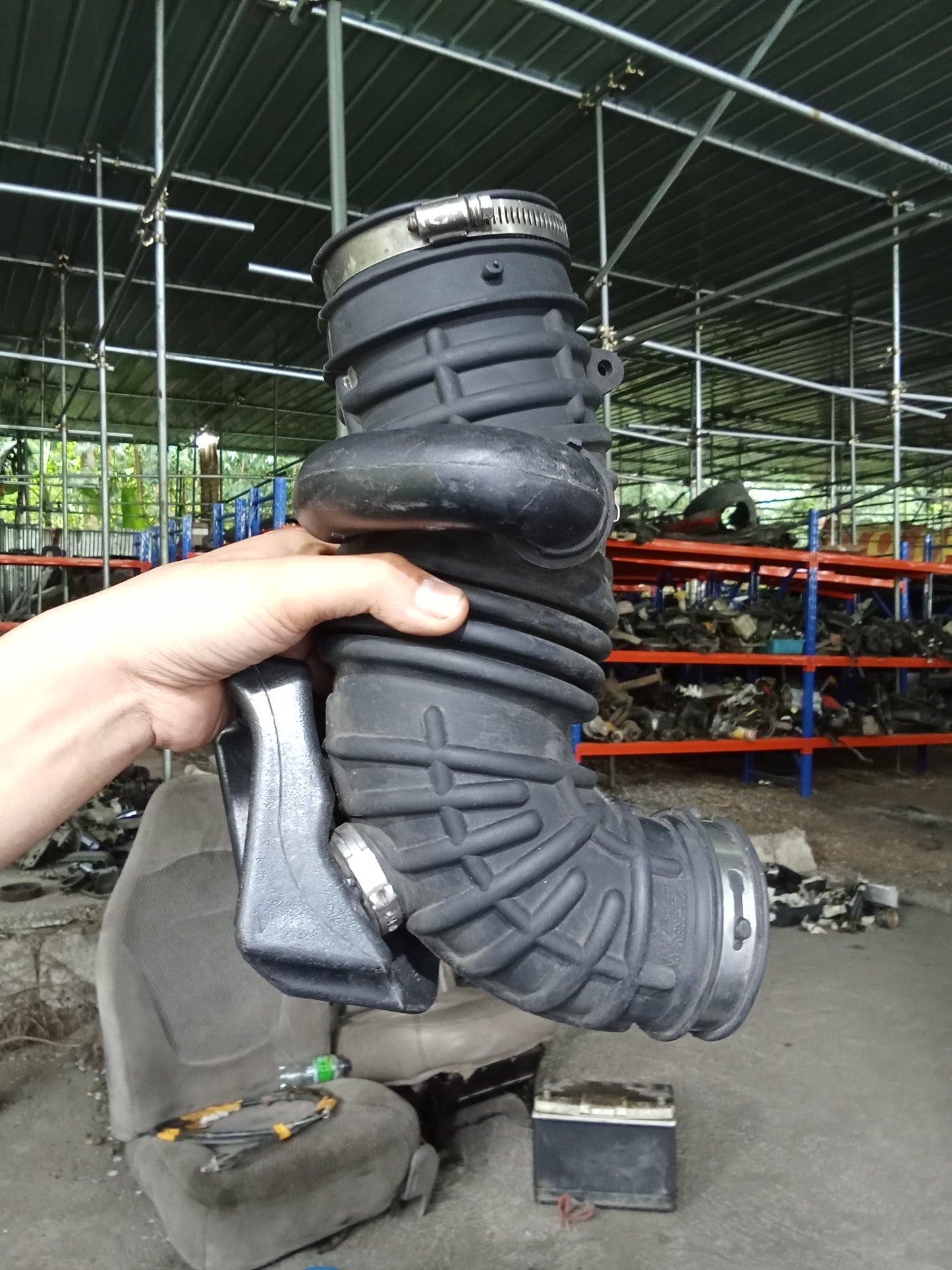 Ford Explorer 2005 Eddie Bauer Air Intake Hose GENUINE ORIGINAL SURPLUS
