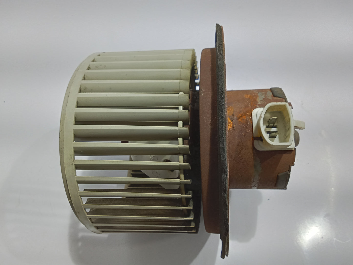 Ford Explorer 2005 Eddie Bauer Aircon Blower GENUINE ORIGINAL SURPLUS