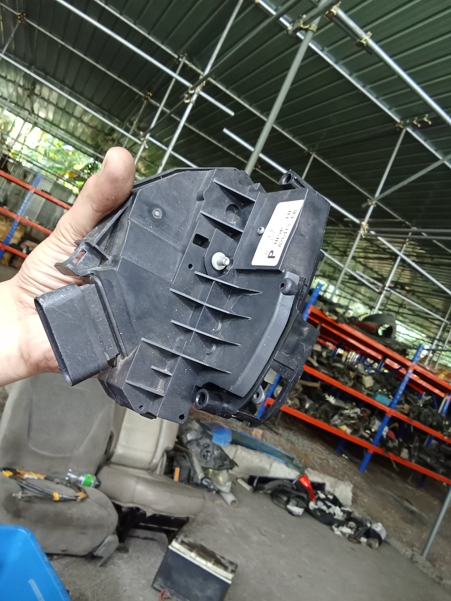 Ford Explorer 2005 Eddie Bauer Front Driver Side Actuator Door Lock GENUINE ORIGINAL SURPLUS