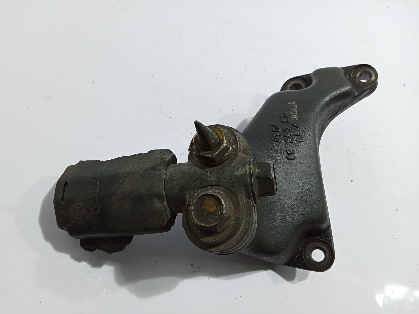 Chevrolet Optra 1.6 2003 Trans mission Engine Support Bracket GENUINE ORIGINAL SURPLUS